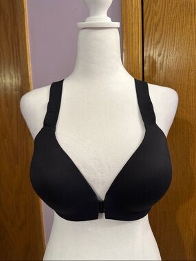 Spanx Front-Close Black Bra size 34D.